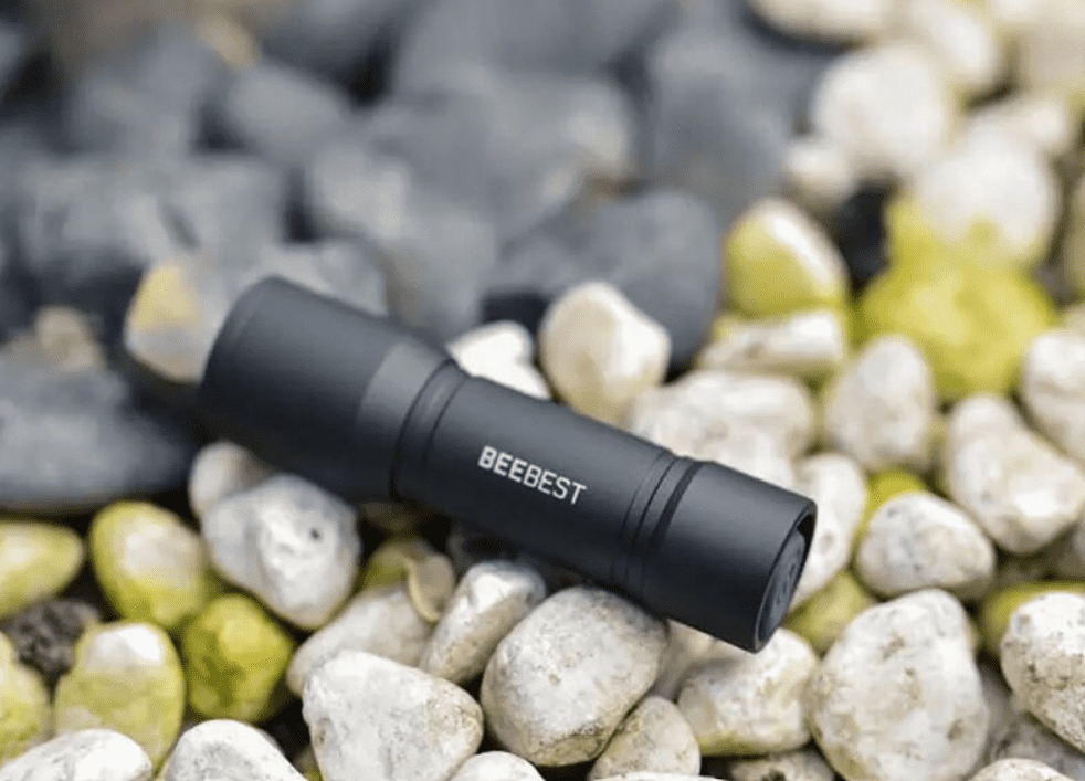 Дизайн фонарика Beebest Portable Flashlight F1